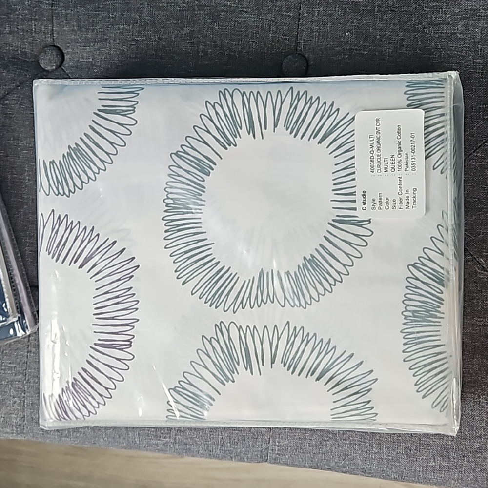 Queen duvet cover